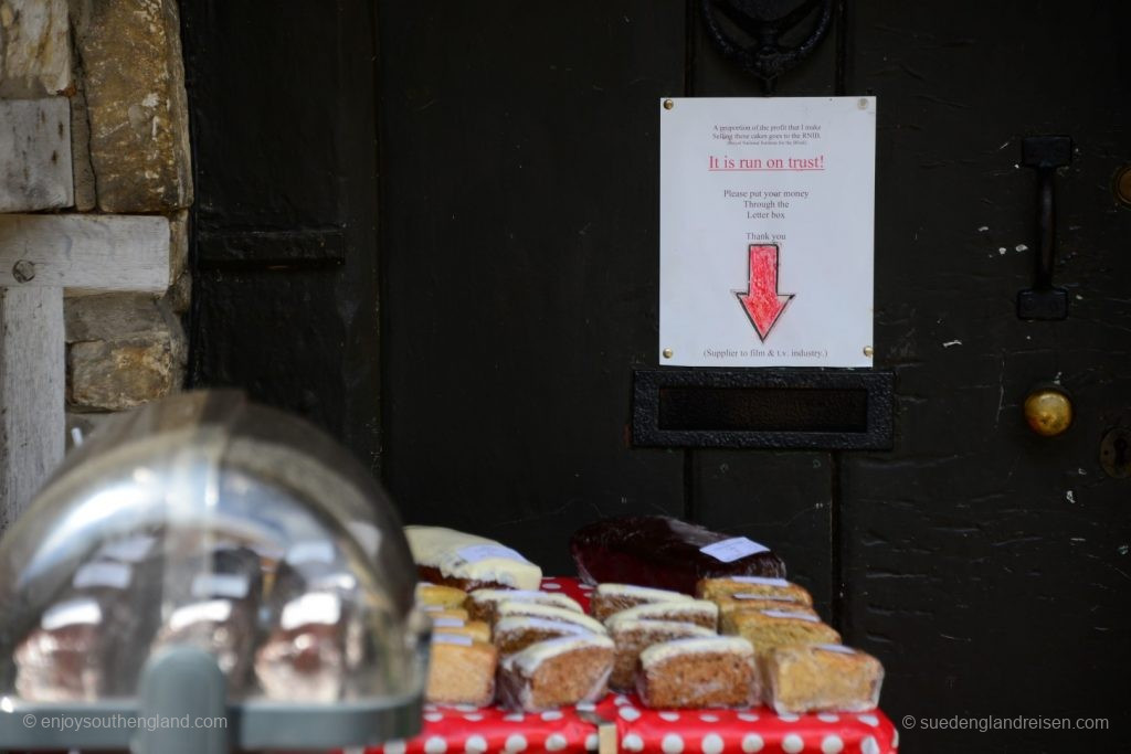 Detail zum Kuchenverkauf in Castle Combe