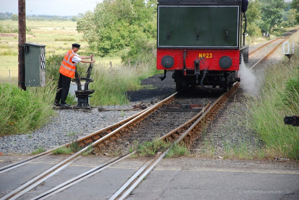 Kent & East Sussex Railway - Umsetzen der Lokomotive in Bodiam