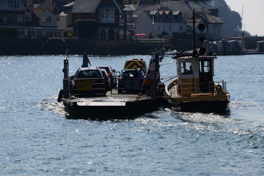 Die "Lower Ferry", eine sehr rustikale Autofähre