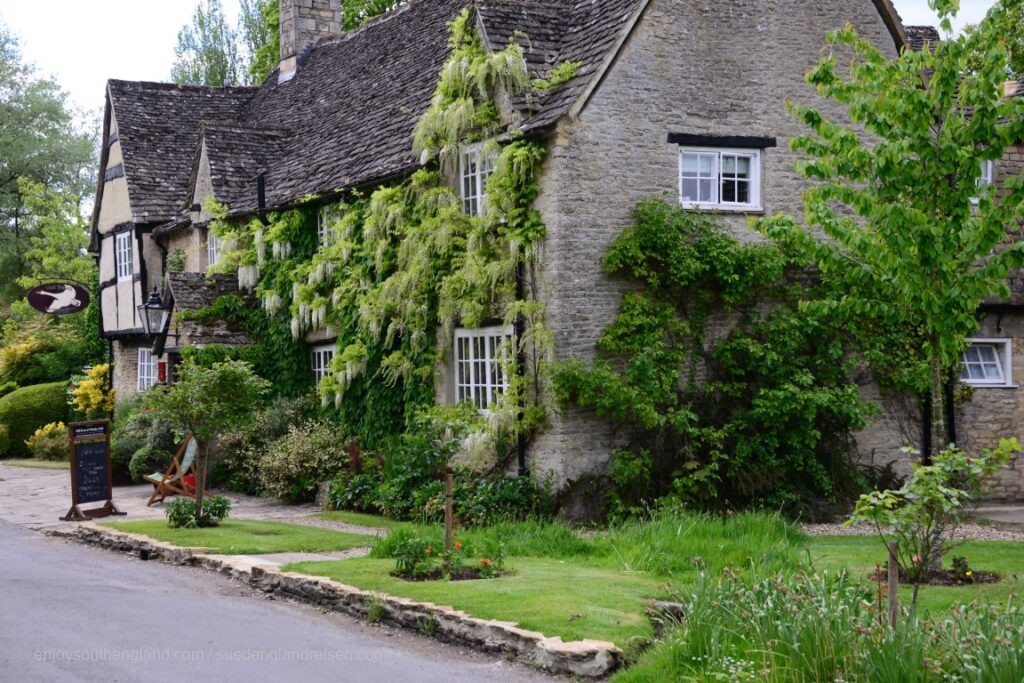 Pub in Minster Lovell in den Cotswolds (Oxfordshire)