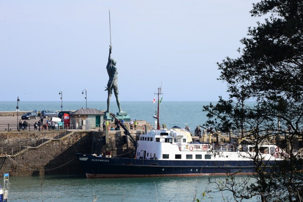 Unser Schiff für die Überfahrt nach Lundy, die MS Oldenburg, wartet in Ilfracombe auf uns