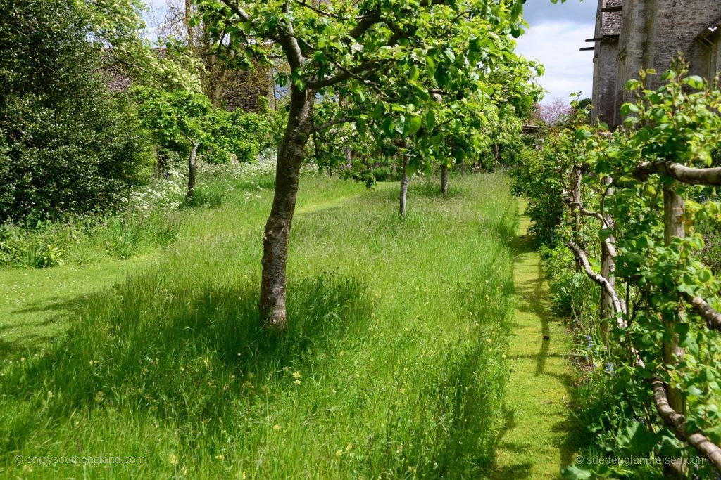 Im Garten von Kelmscott Manor