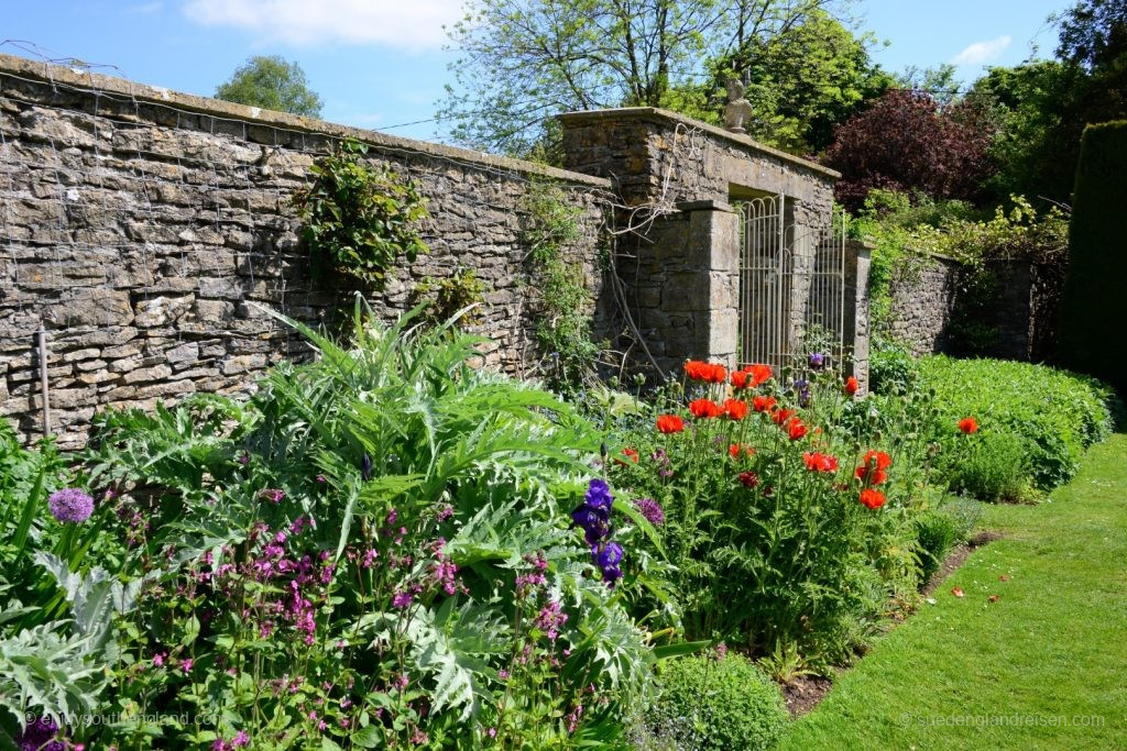 Newark Park - der kleine Formal Garden direkt beim Haus.