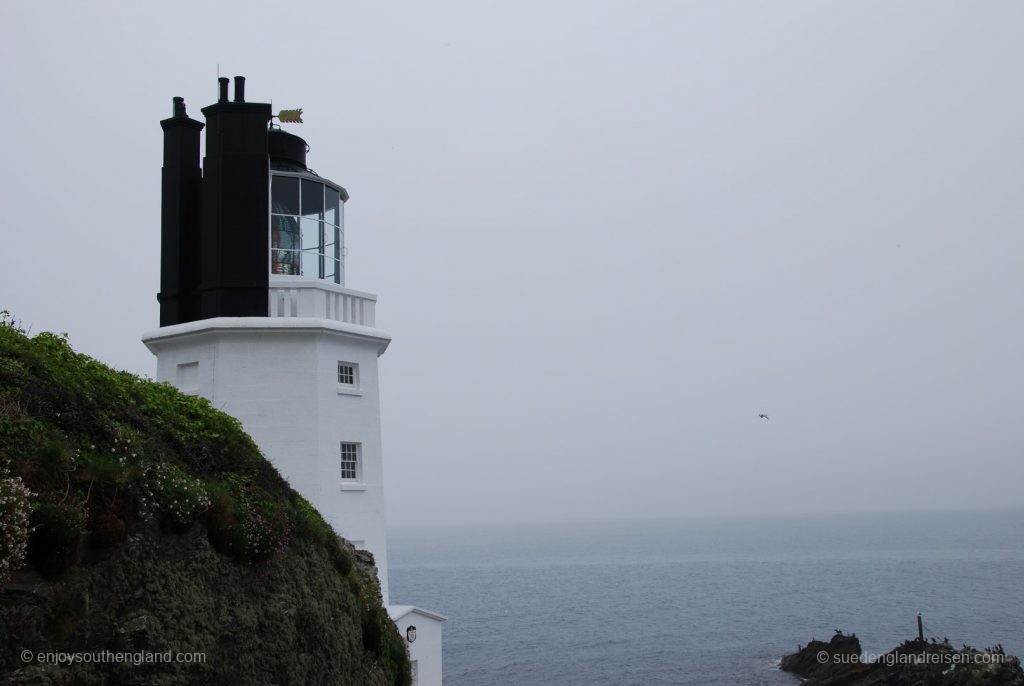 Leuchtturm auf Roseland Peninsula im Nebel