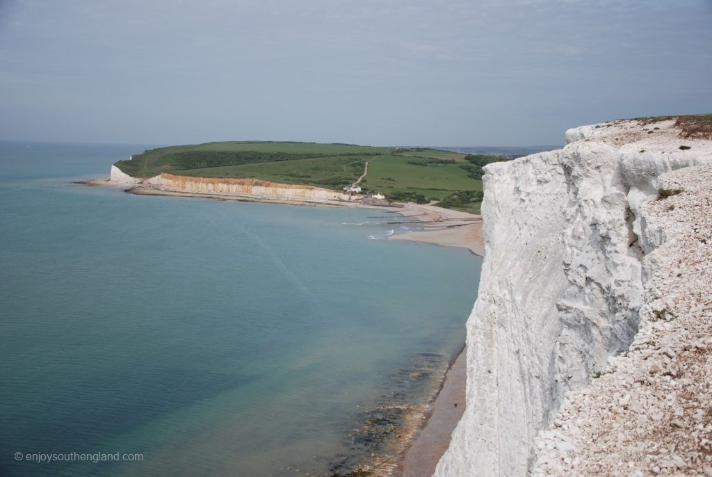 Oben auf den Seven Sisters - Blick an den Kreisefelsen entlang Richtung Hope Gap