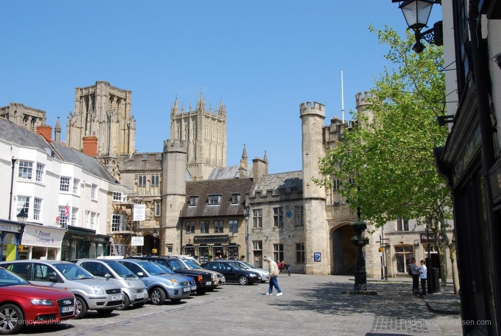 vor der Wells Cathedral