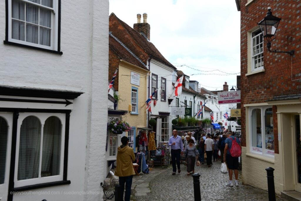 Lymington (Hampshire) ist einer der Ausgangspunkte für die Fährfahrt auf die Isle of Wight