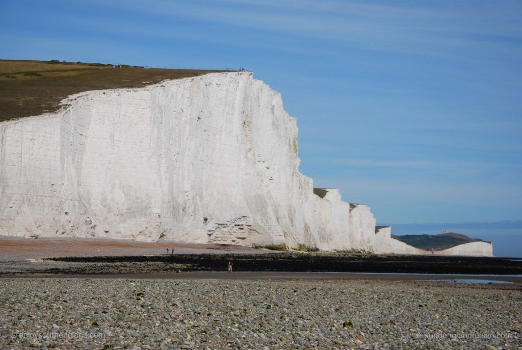 Birling Gap (in der "Vertiefung" gelegen) von den Seven Sisters aus gesehen.