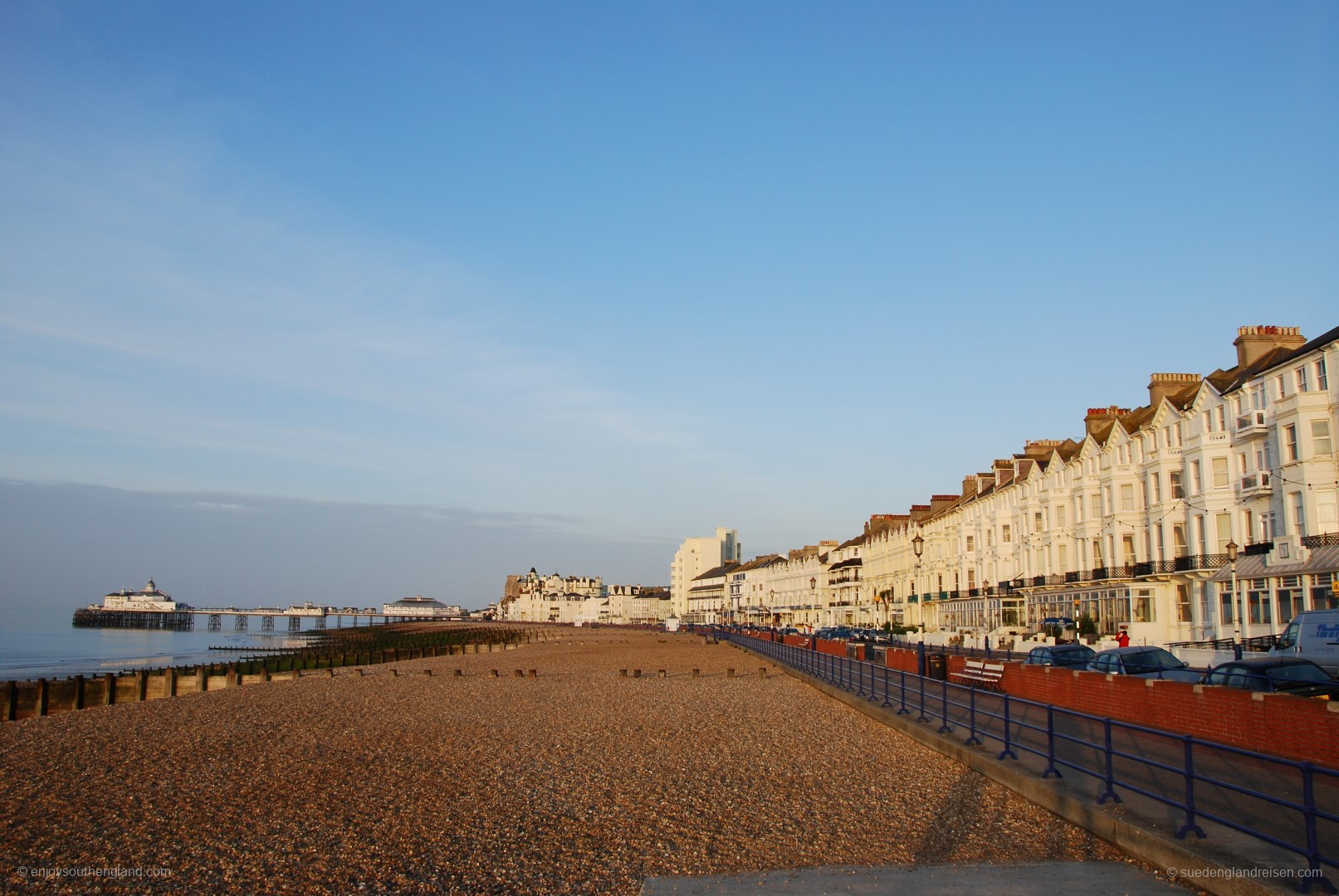 Eastbourne Seafront mit Pier