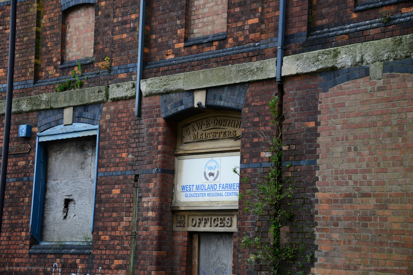 Gloucester - alte Lagerhallen am Hafen im Jahr 2015