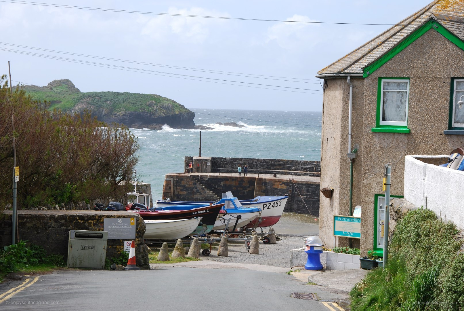 Mullion Cove