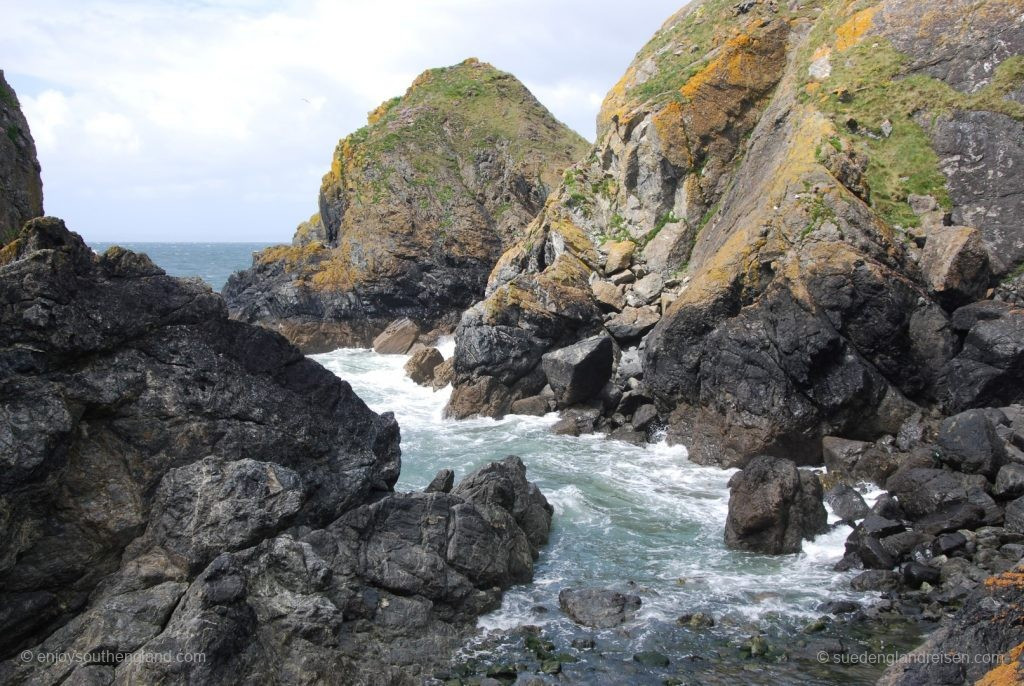 Mullion Cove