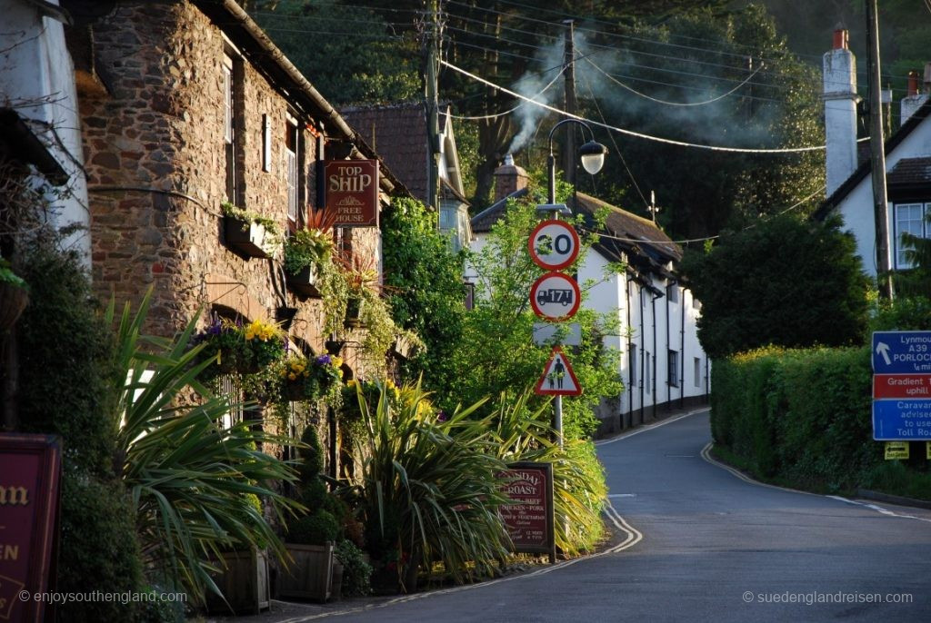 The Ship Inn Pub at Porlock (Exmoor)