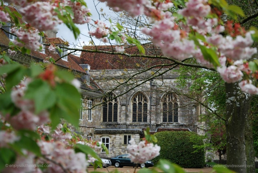 Winchester an einem regnerischen Tag - wenigstens doe Kathedrale hat geöffnet