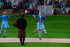 Schottische Tänze auf dem Highland Evening in Pitlochry