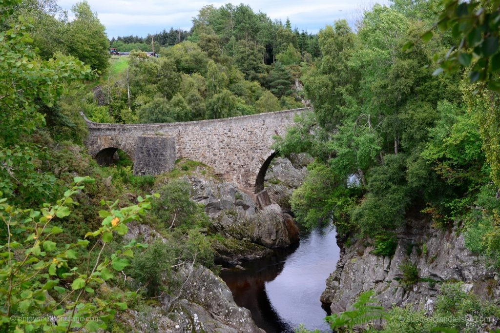 Dulsie bridge on the old military road