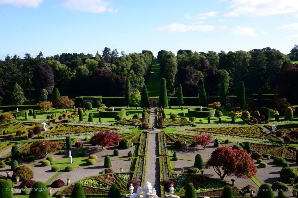 Drummond Castle Gardens