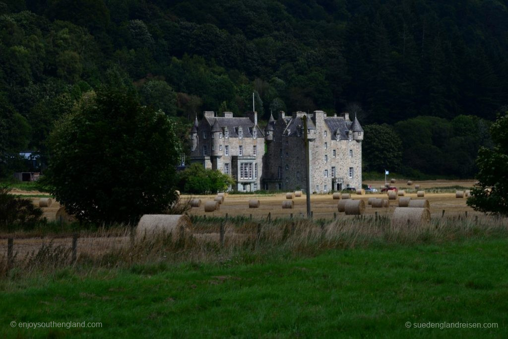 Castle Menzies