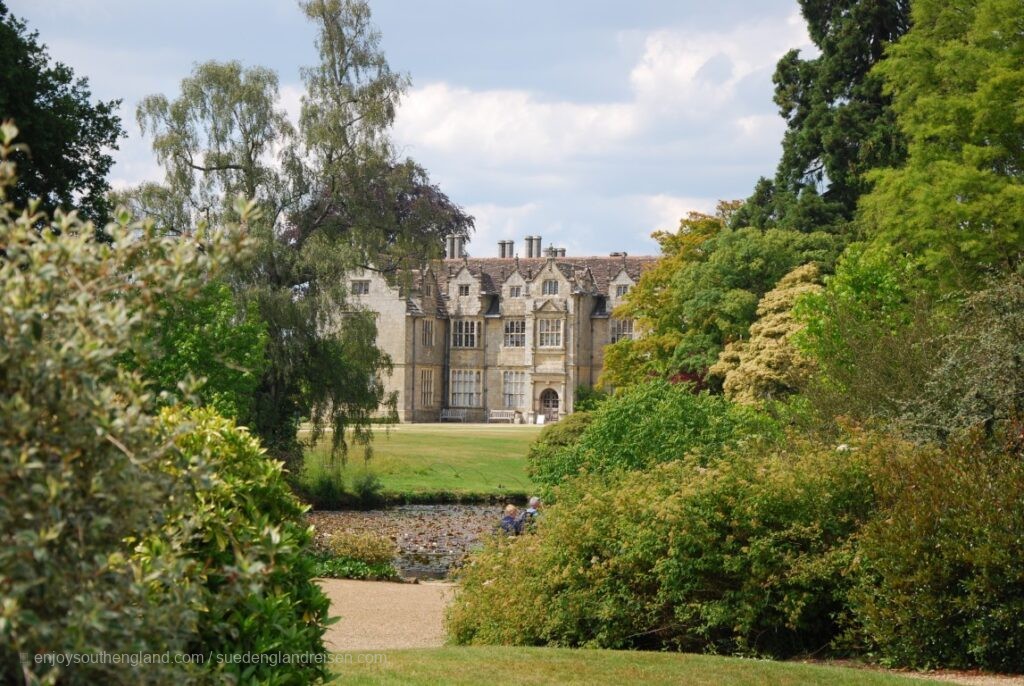 Ein beeindruckendes Herrenhaus in Wakehurst Place (West Sussex)